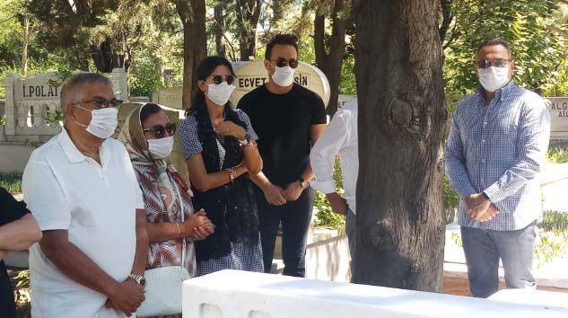 Kemal Sunal vefatının 20’inci yılında mezarı başında anıldı