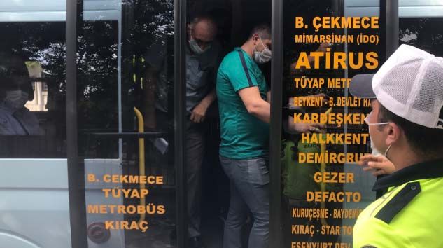 Minibüsten 12 yerine 35 yolcu çıktı