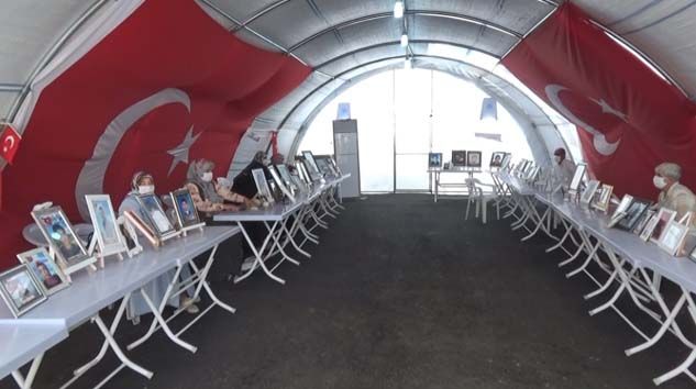 HDP önündeki ailelerin evlat nöbeti 308’inci gününde