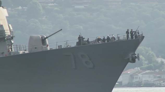 ABD savaş gemisi “USS Porter” İstanbul Boğazı’ndan geçti