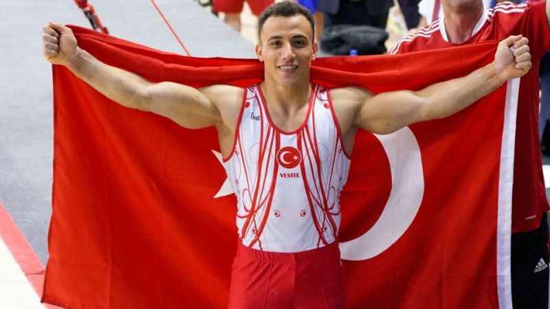 Milli cimnastikçimiz gururumuz oldu