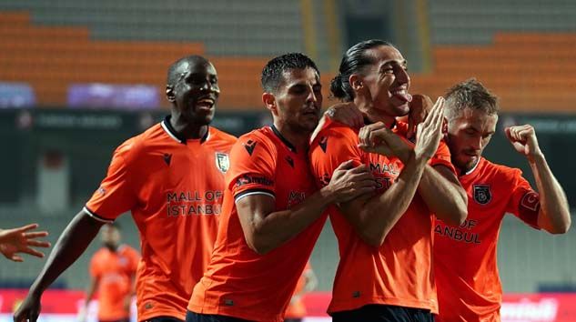 Başakşehir şampiyonluğa koşuyor: 2-0