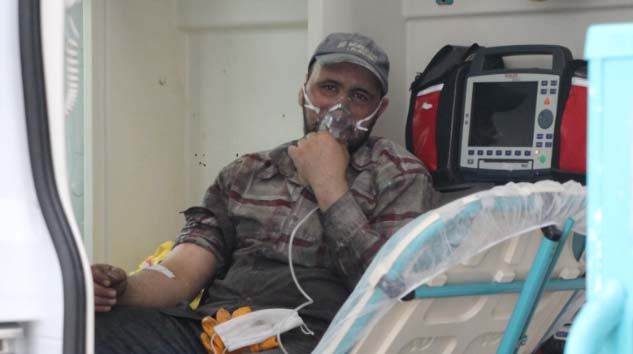 Fabrikanın boyahanesinde çıkan yangında 10 kişi hastanelik oldu