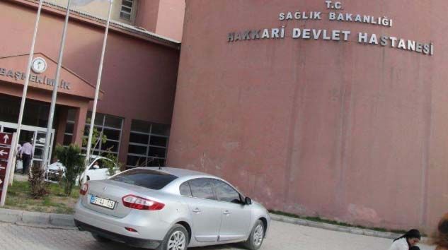 Hakkari’de siyah maskeyle hastaneye giriş yasakladı