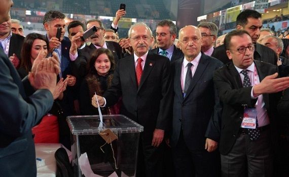 Genel Merkez kilitlendi: CHP kurultayı iptal yolunda!