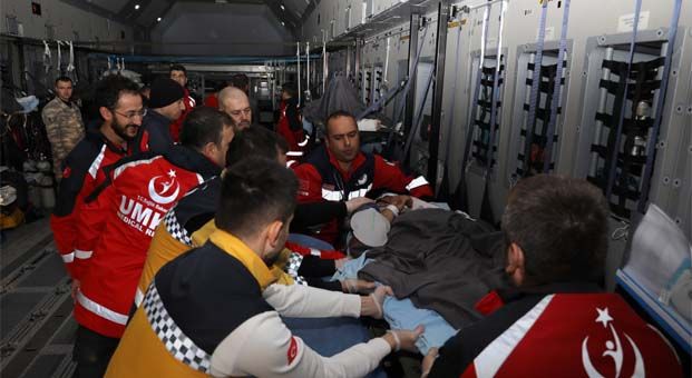 Somali’deki saldırıda yaralananlar Türkiye’ye getirildi