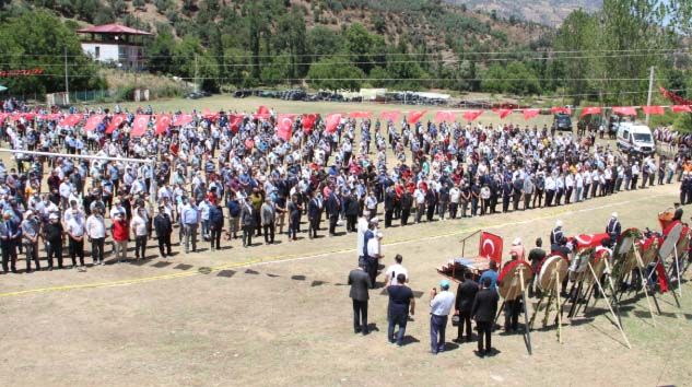 Manisa’nın şehidi Mesut Yazar’ı binler uğurladı