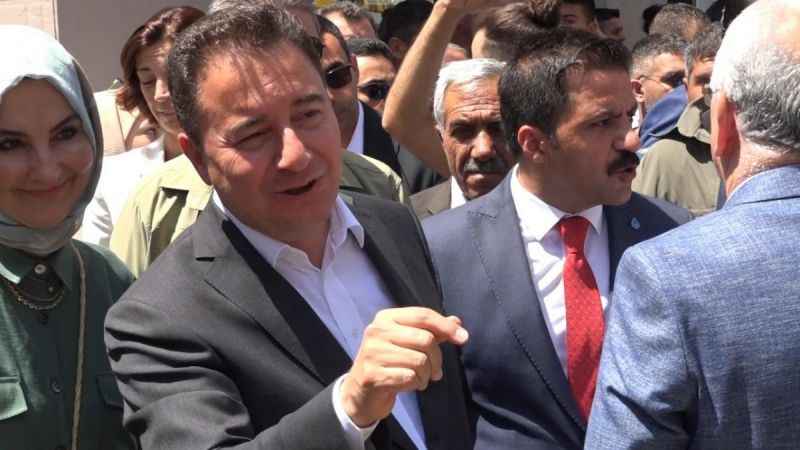 Ali Babacan'a tepki Ali Babacan'a tepki