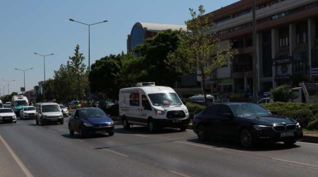 İzmir’de otomobilin çarptığı Adnan Papağan öldü