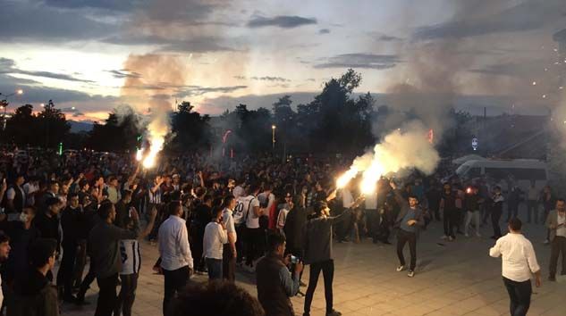 Erzurum’da binler sokağa döküldü