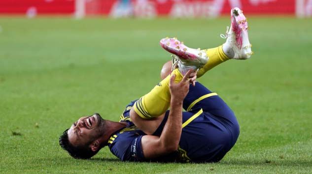 Tolgay Arslan devam edemedi