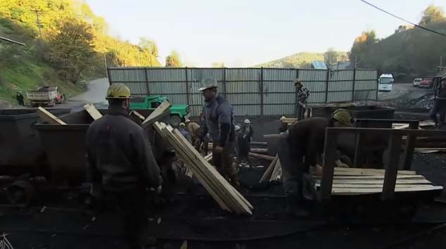 Sanayi üretimi aylık yüzde 17.4 arttı