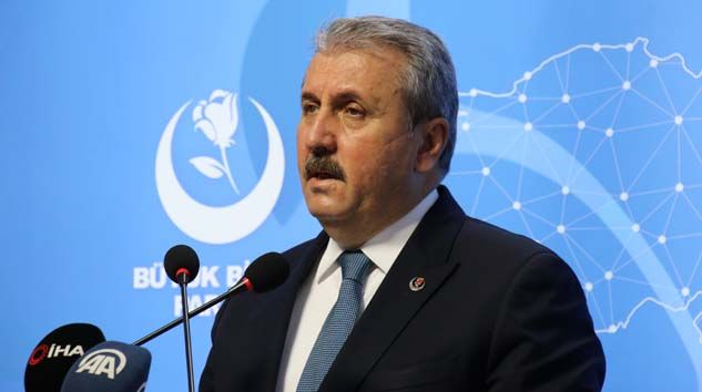 BBP Genel Başkanı Destici: FETÖ mensuplarının ve onların arkasındaki güçleri lanetliyorum