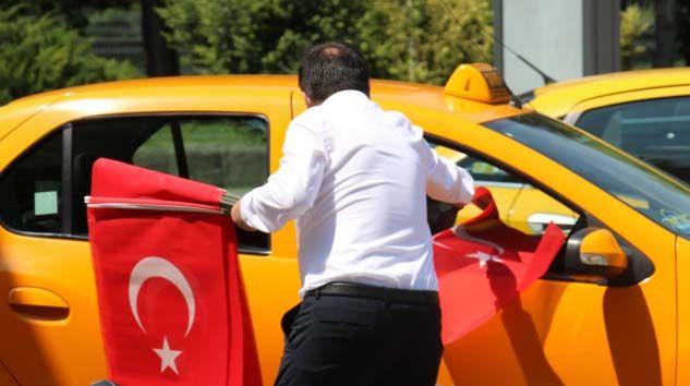 TESK’ten 51 şehit esnaf için 51 bin Türk bayrağı