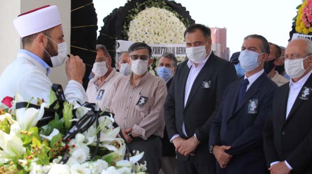 Adalet Ağaoğlu son yolculuğuna uğurlandı