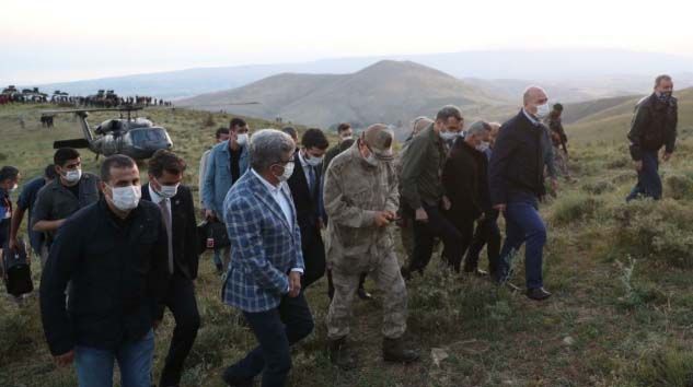 Van’da Artos Dağı’na çarpan uçakta 7 polis şehit oldu