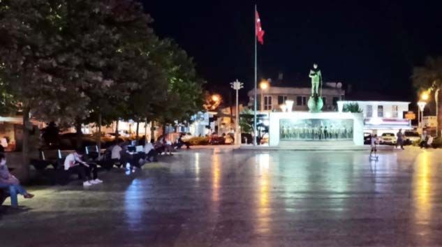 İzmir’de 4.1 büyüklüğünde deprem meydana geldi