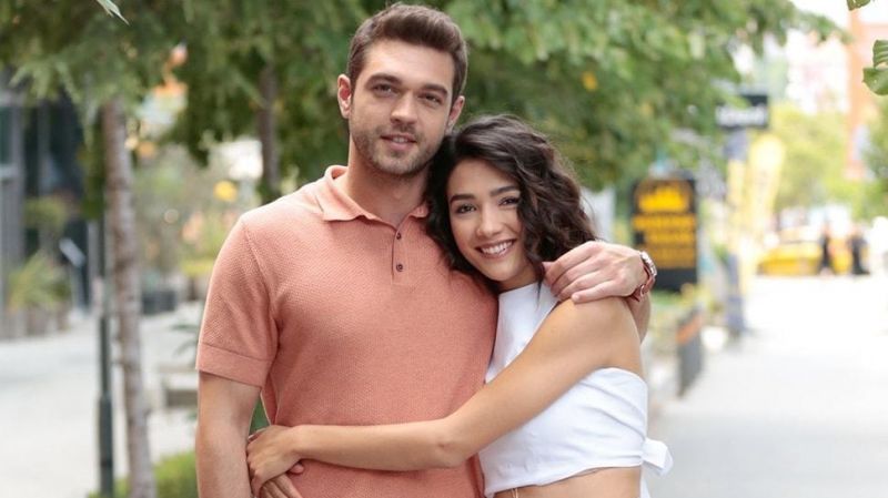 Aybüke Pusat’ı geren tektaş sorusu! Furkan Andıç ile evleniyorlar mı?