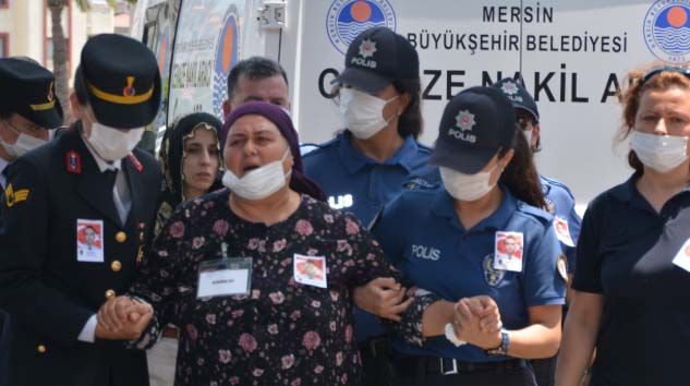 Şehit polis memuru Burak Derya’nın cenazesi Mersin’de defnedildi