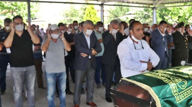 Kazada hayatını kaybeden baba oğul son yolculuklarına uğurlandı