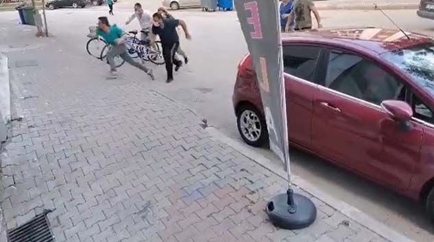 “Namusuma yan baktın” diyerek tekme tokat dövdüler