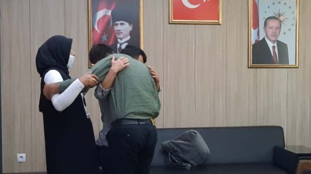 Mardin’de teslim olan terörist ailesi ile buluştu