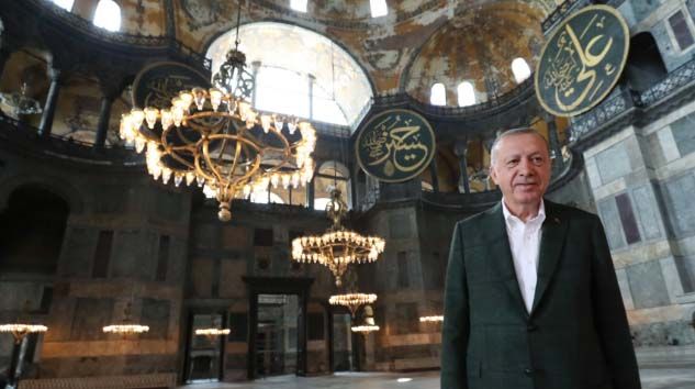 Cumhurbaşkanı Erdoğan Ayasofya Camii’nde incelemelerde bulundu