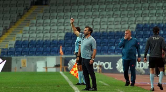 Okan Buruk adını tarihe yazdırdı