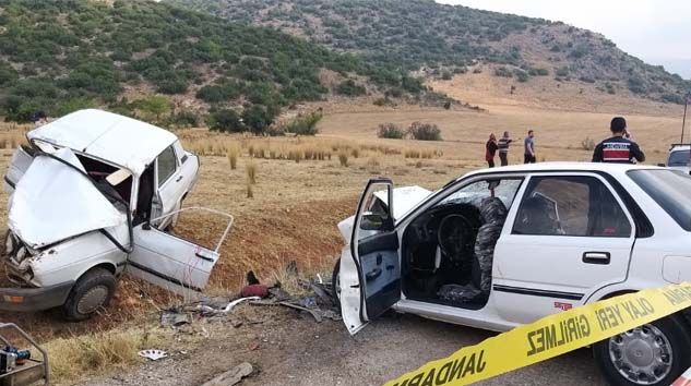 Adana’da feci kaza: 1 ölü, 4 yaralı