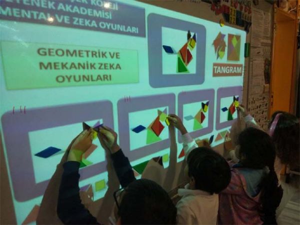 Ahmet Şimşek Koleji: Asıl olan öğrencinin sağlığı ve mutluluğudur