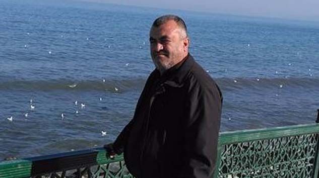 Patronuna kendini iyi hissetmediğini söyledikten sonra kaza geçirerek öldü