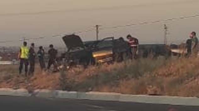 Gurbetçi ailenin otomobili tırla çarpıştı: 2 kişi öldü