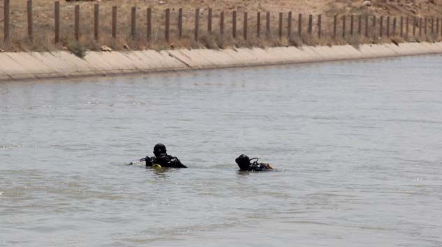 Sulama kanalına giren kuzenler akıntıya kapılarak kayboldu