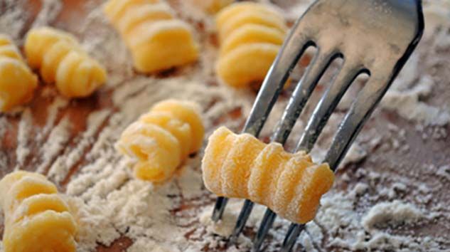 Niyokki nedir Niyokki İtalyan yemeği mi Niyokki yemeğinin diğer ismi Niyokki nasıl yapılır