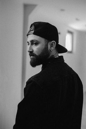 1 Milyar Dinlenme Rekoru Asosyal müzisyenden ilk single