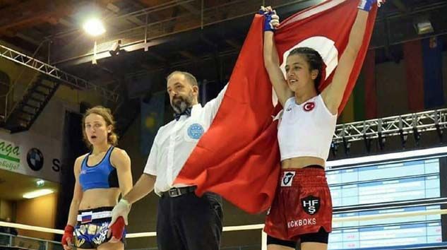 Bağcılarlı Emine Arslan “Yılın Sporcusu” ödülüne layık görüldü