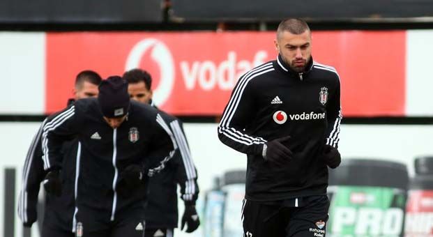 Moralsiz Beşiktaş Göztepe maçı hazırlıklarına başladı