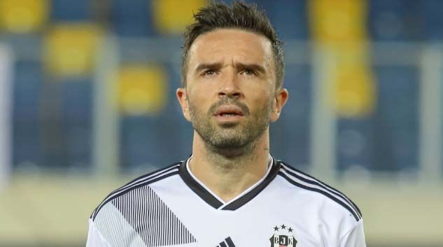 Gökhan Gönül Beşiktaş ile son maçına çıktı