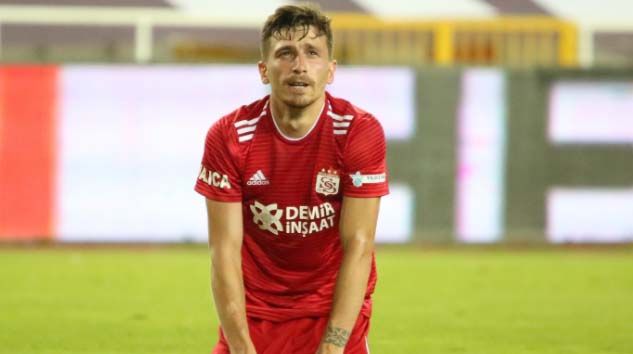 Mert Hakan Yandaş, Sivasspor’a veda etti