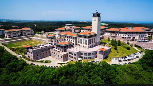 Vakıf üniversitelerinin yıllık öğrenim ücretleri dudak uçuklattı