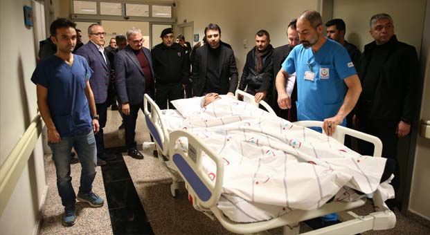 AK Partili İbrahim Aydın ve eşi yaralandı