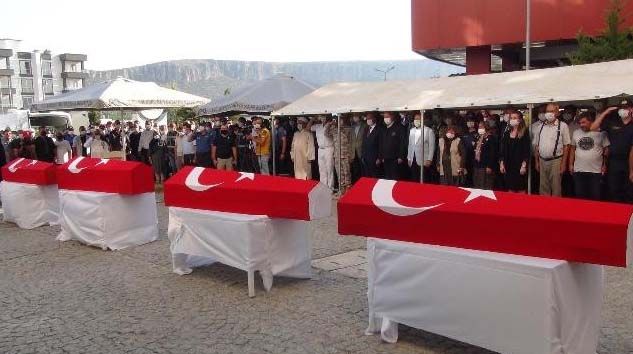 Şehit askerler memleketlerine uğurlandı