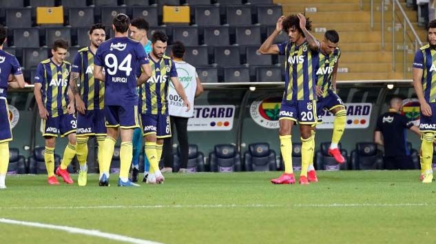 Fenerbahçe savunmayı oturtamadı
