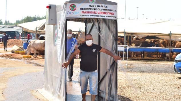 Kepez’in kurban pazarlarında pandemiye karşı ‘Ozon Tüneli’
