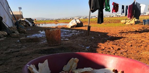 İdlib’li Savaş Mağduru Ailelere Evleri Teslim Edildi