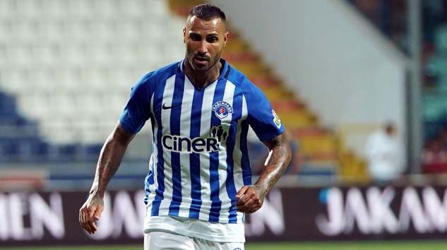 Kasımpaşa’da Quaresma ile yollar ayrıldı