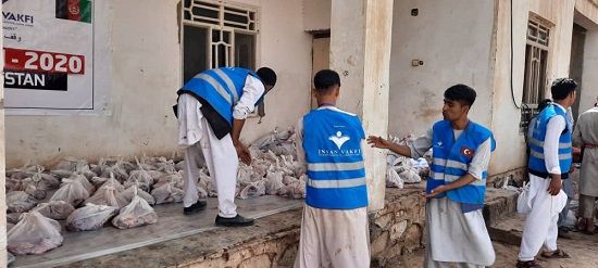 İnsan Vakfı Türkiye, Asya ve Afrika’da 50 bin kişiye kurban eti ulaştırıyor