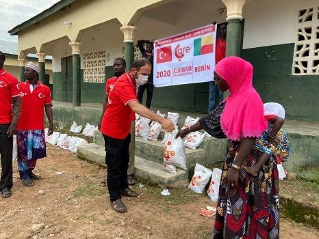 Çare Derneği Bu Bayram 1 Milyon 100 Bin İhtiyaç Sahibine Ulaştı