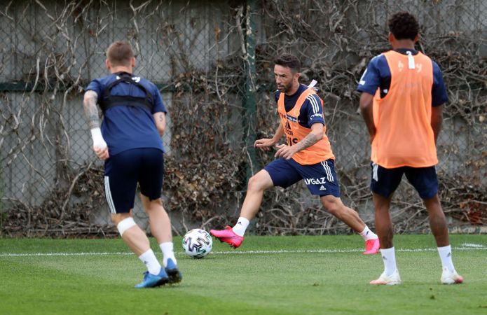 Fenerbahçe’de hazırlıklar sürüyor