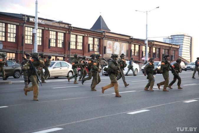 Belarus’taki protestolar 2. gününde